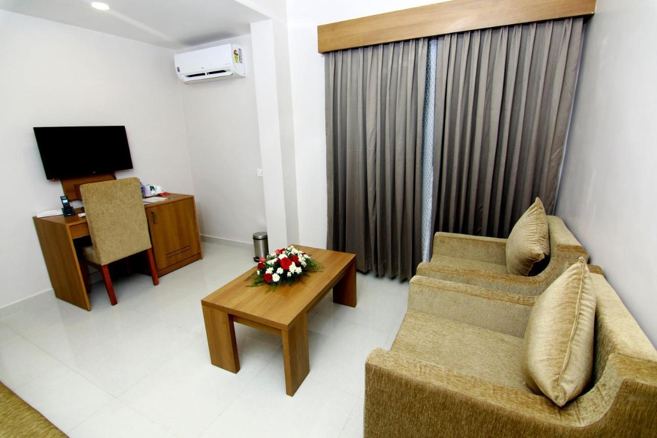 Hotel Panacea Ventures Коллам Экстерьер фото